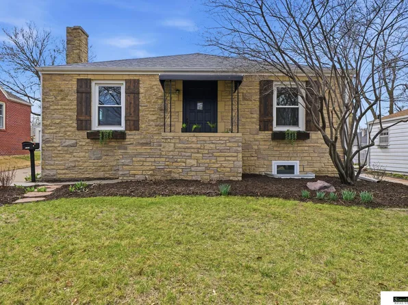1501 Smith St, Lincoln, NE 68502