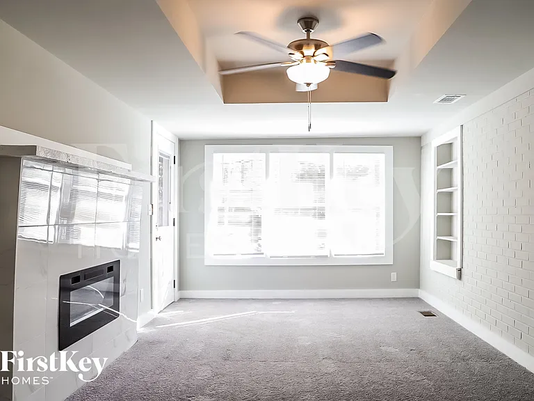 2207 Freydale Rd SE — Photo 9