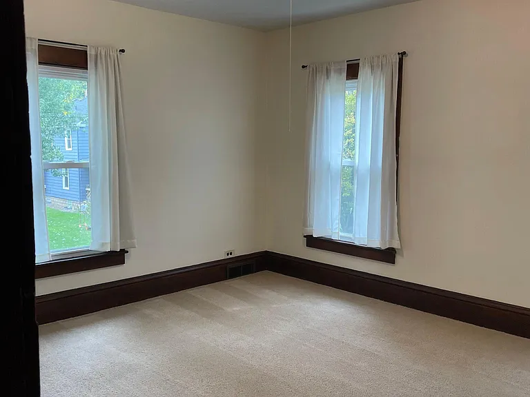 222 Beecher Ave — Photo 11