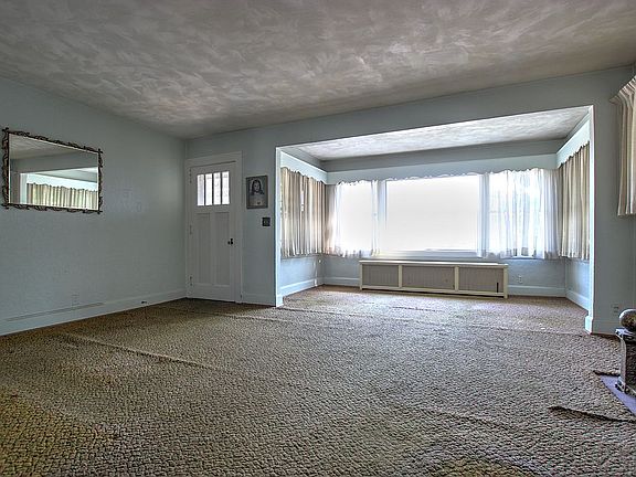 4th image of 2500 Moundview Dr