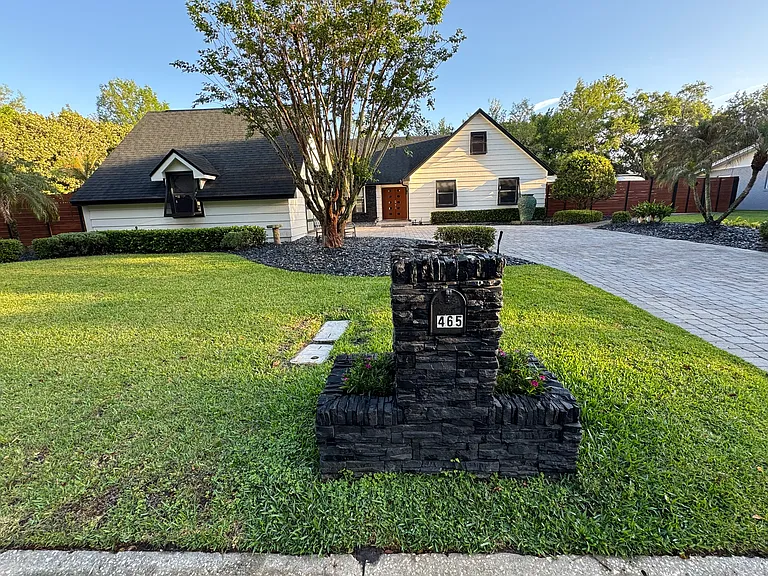 465 Mandalay Rd — Photo 2