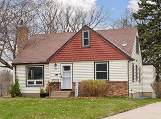 4912 W Upland Crst, Columbia Heights, MN 55421