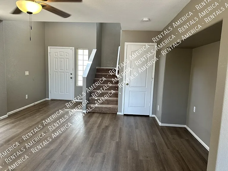 1028 E Dragon Fly Rd — Photo 5