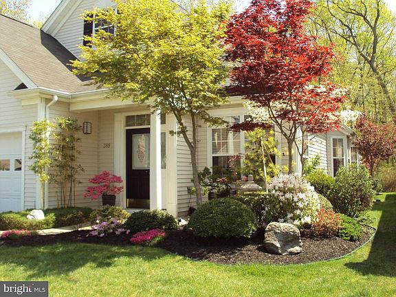3rd image of 389 Blanketflower Ln