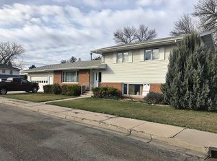 6 16th St W, Williston, ND 58801