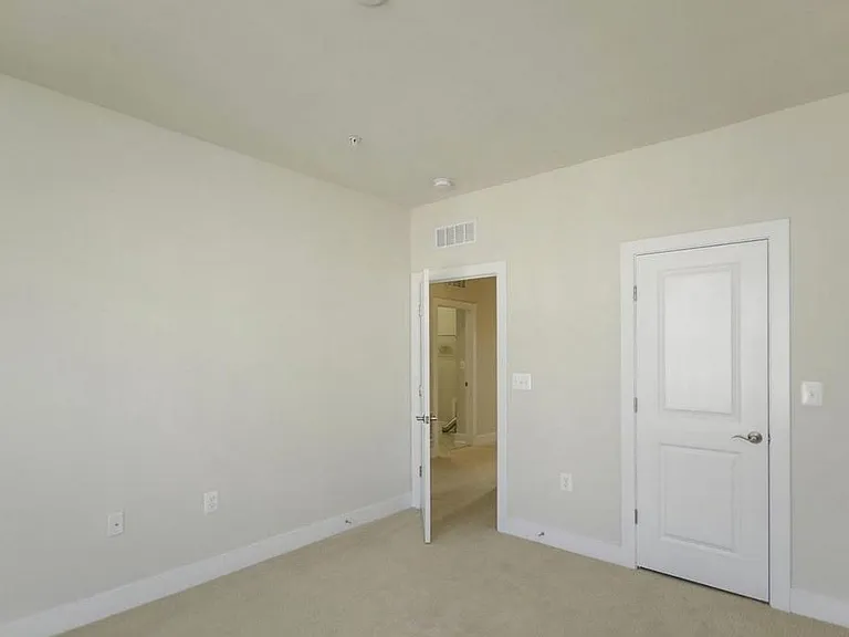 1418 Main Line Blvd #102 — Photo 36