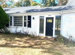 223-223A Pond St #A, Cohasset, MA 02025