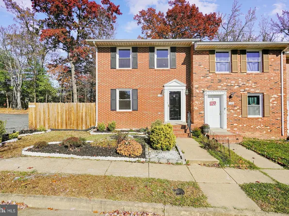 128 Farrell Ln, Fredericksburg, VA 22401