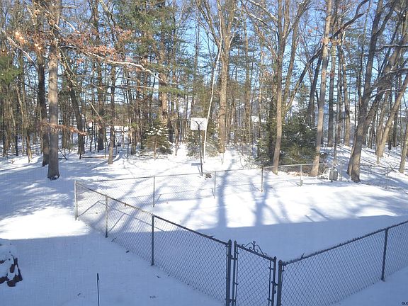 5th image of 38 Quevic Dr