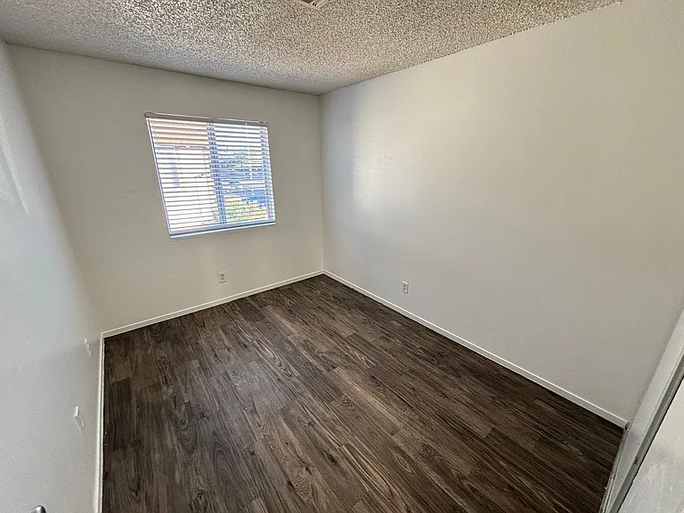 147 Westminster Way #D — Photo 12