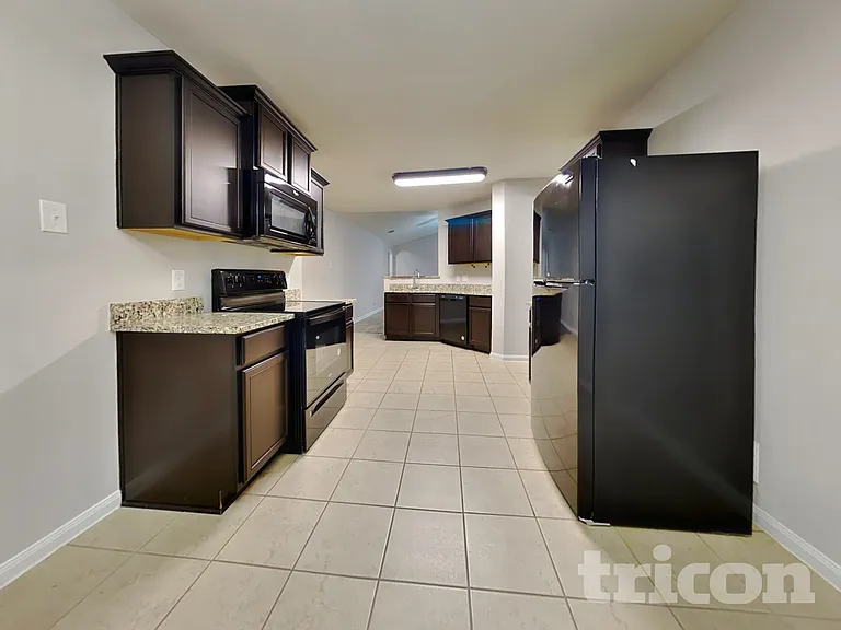 3414 Summer Mdw — Photo 5