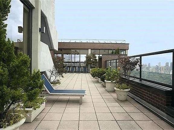 5th image of 45 E 89th St APT 37A