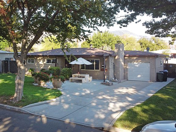 3rd image of 6617 Merito Ave