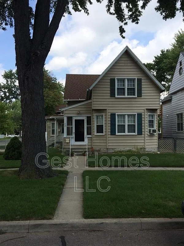 1 bed, 1.0 bath, 650 sqft, $875 — Photo 1