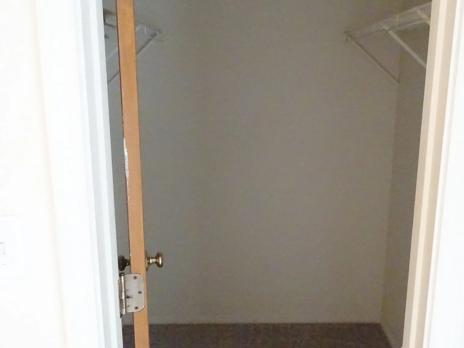 2 bed, 1.5 bath, 1000 sqft, $1,300 — Photo 2