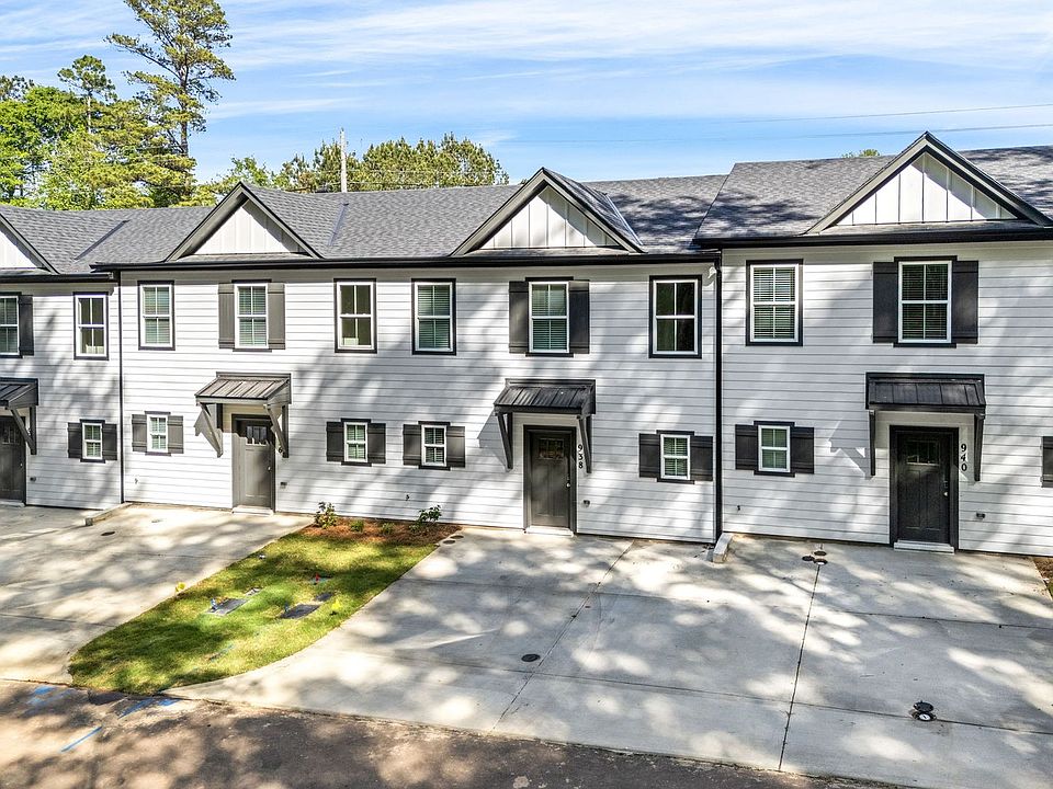 1st image of 938 Winslow Ct