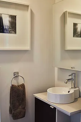 Rented by R New York | media 23