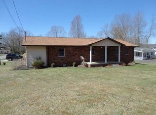 917 Grandview Rd, Daniels, WV 25832