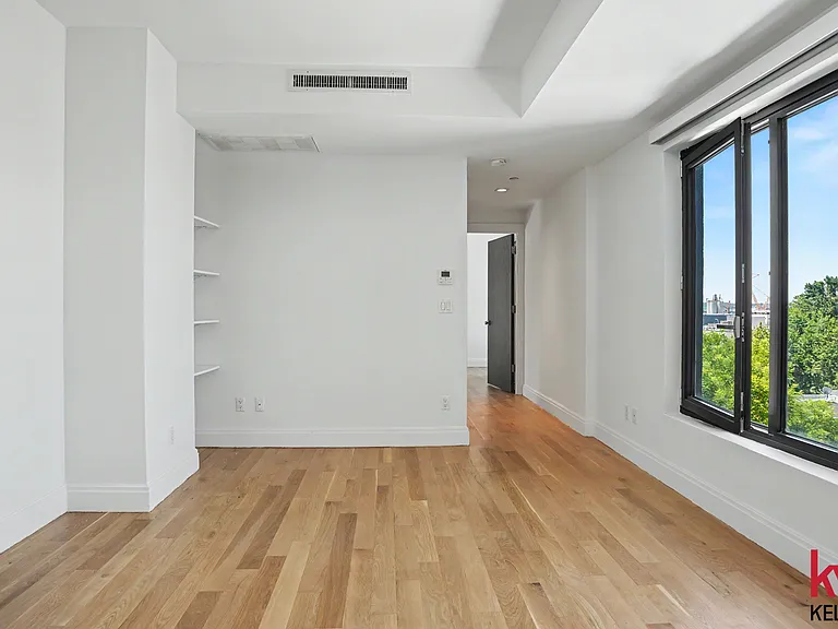 554 4th Ave #E6 — Photo 7