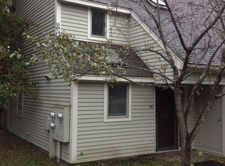 33 Linwood Rd, Freeport, ME 04032