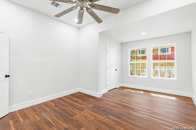 823 W French Pl — Photo 18