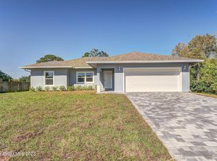 8615 103rd Ave, Vero Beach, FL 32967