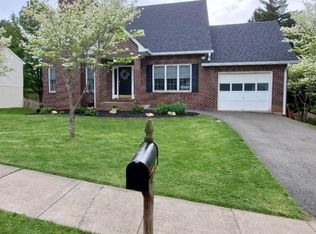 102 Fairfax St, Warrenton, VA 20186