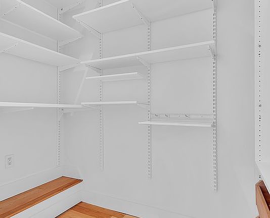 4th image of 512 Henry St APT 1