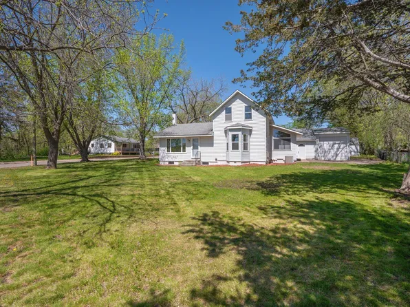 420 Upland Ave NW, Elk River, MN 55330