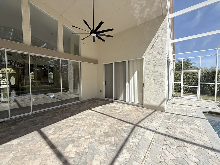 1024 Hagen Dr — Photo 45