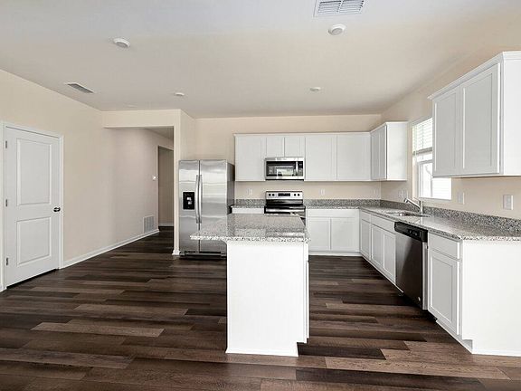 5th image of 1624 Garden Passage Dr