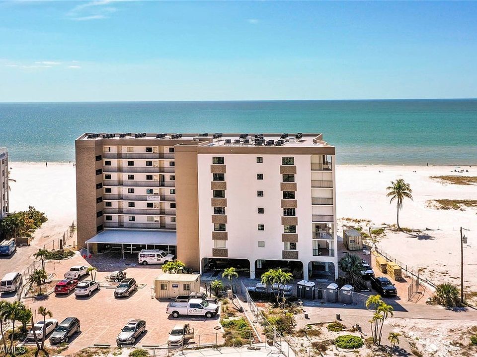 1st image of 2532 Estero Blvd APT 108