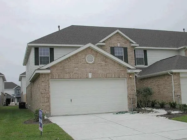 4427 Park Trail Ln, Pasadena, TX 77505