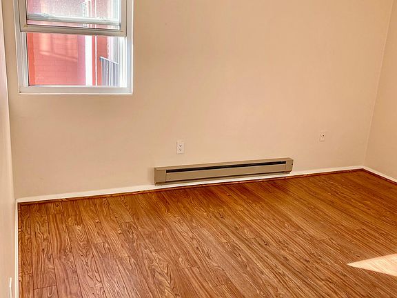 4th image of 115 W Squantum St APT 1116