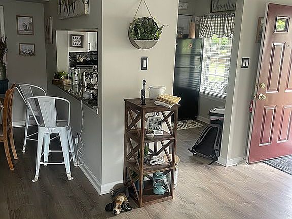 2nd image of 5207 Aberdeen Ln