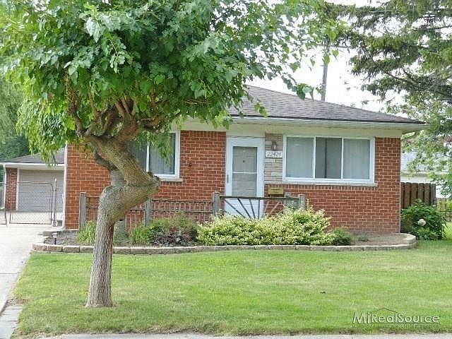 1st image of 22424 Violet St