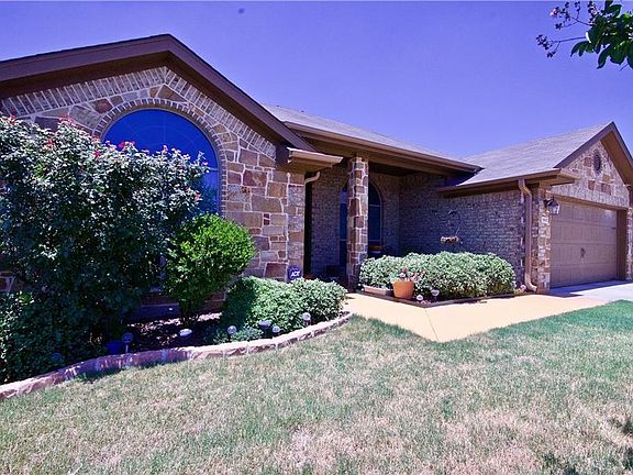 3rd image of 9601 Kaitlyn Dr
