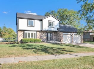 225 Mulberry Rd, Frankfort, IL 60423