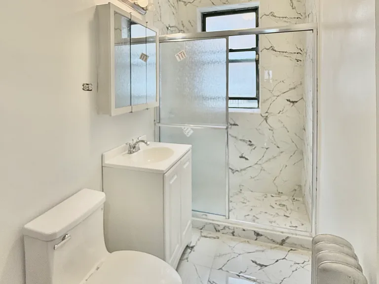 2059 W Touhy Ave #1 — Photo 7