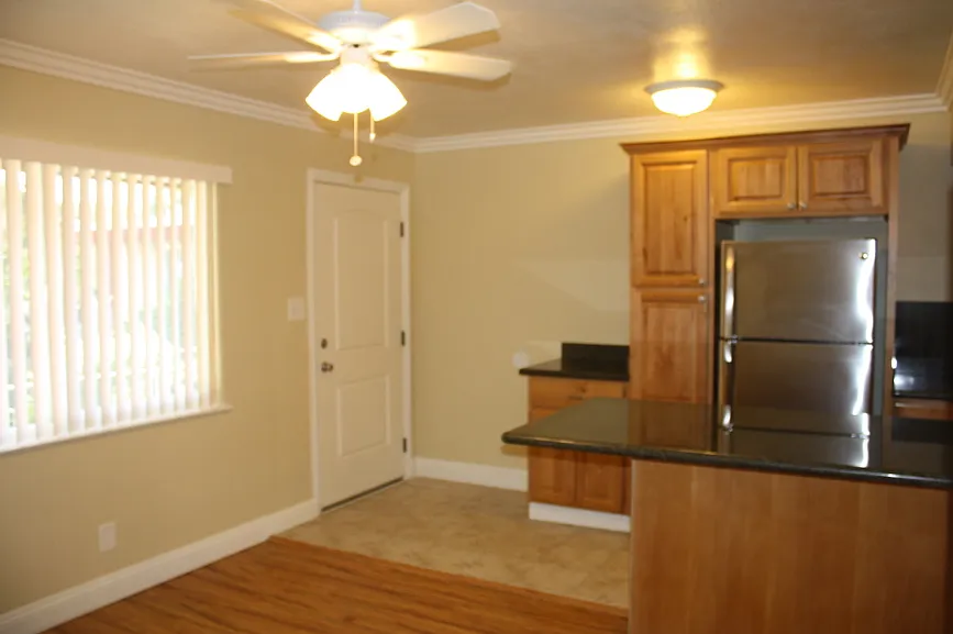 Kitchen - 325 E William St