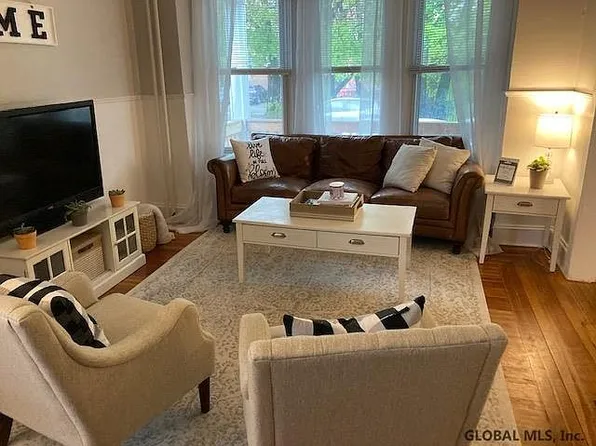 12 Farm St #2, Troy, NY 12180