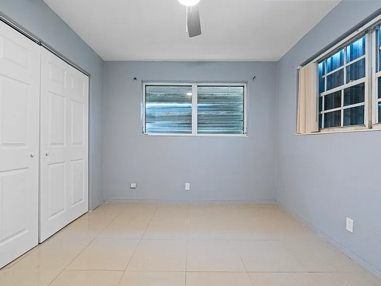 528 NE 20th Ave — Photo 6