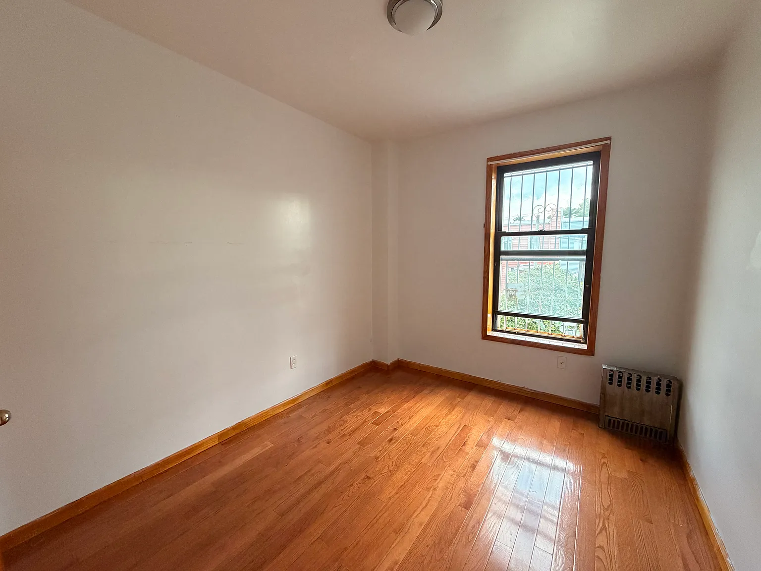 3 bed, $2,800 — Photo 3