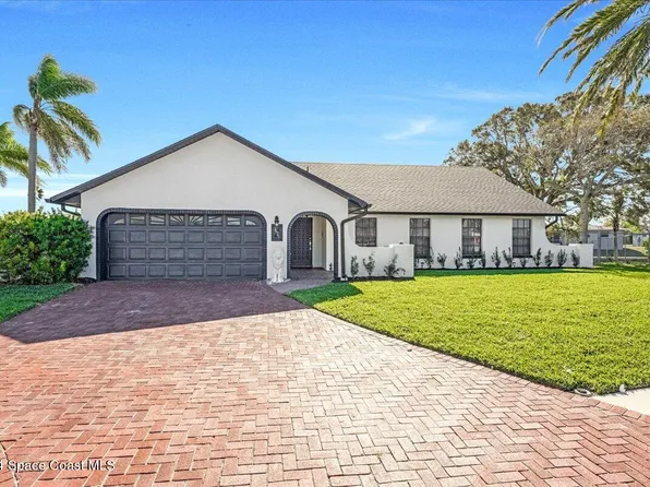 1475 Paradise Ct, Merritt Island, FL 32952