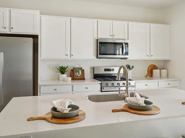 516 Lyanna Way, Downingtown, PA 19335