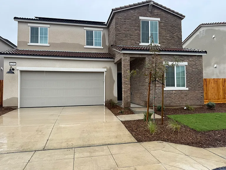 6296 W Ramona Way — Photo 1