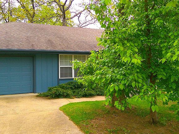 2nd image of 1554 Island Ct