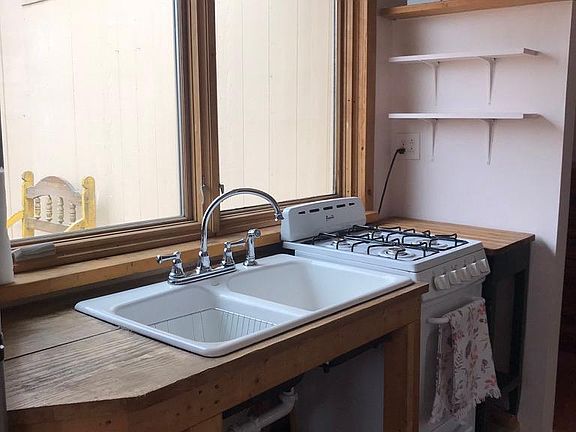 3rd image of 729 Camino Santa Ana #B
