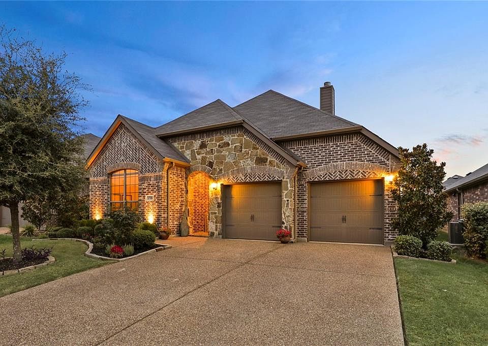 1st image of 1708 Medina Ln