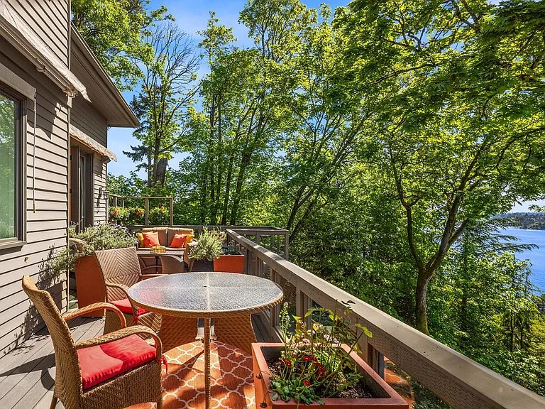7447 W Mercer Way — Photo 40